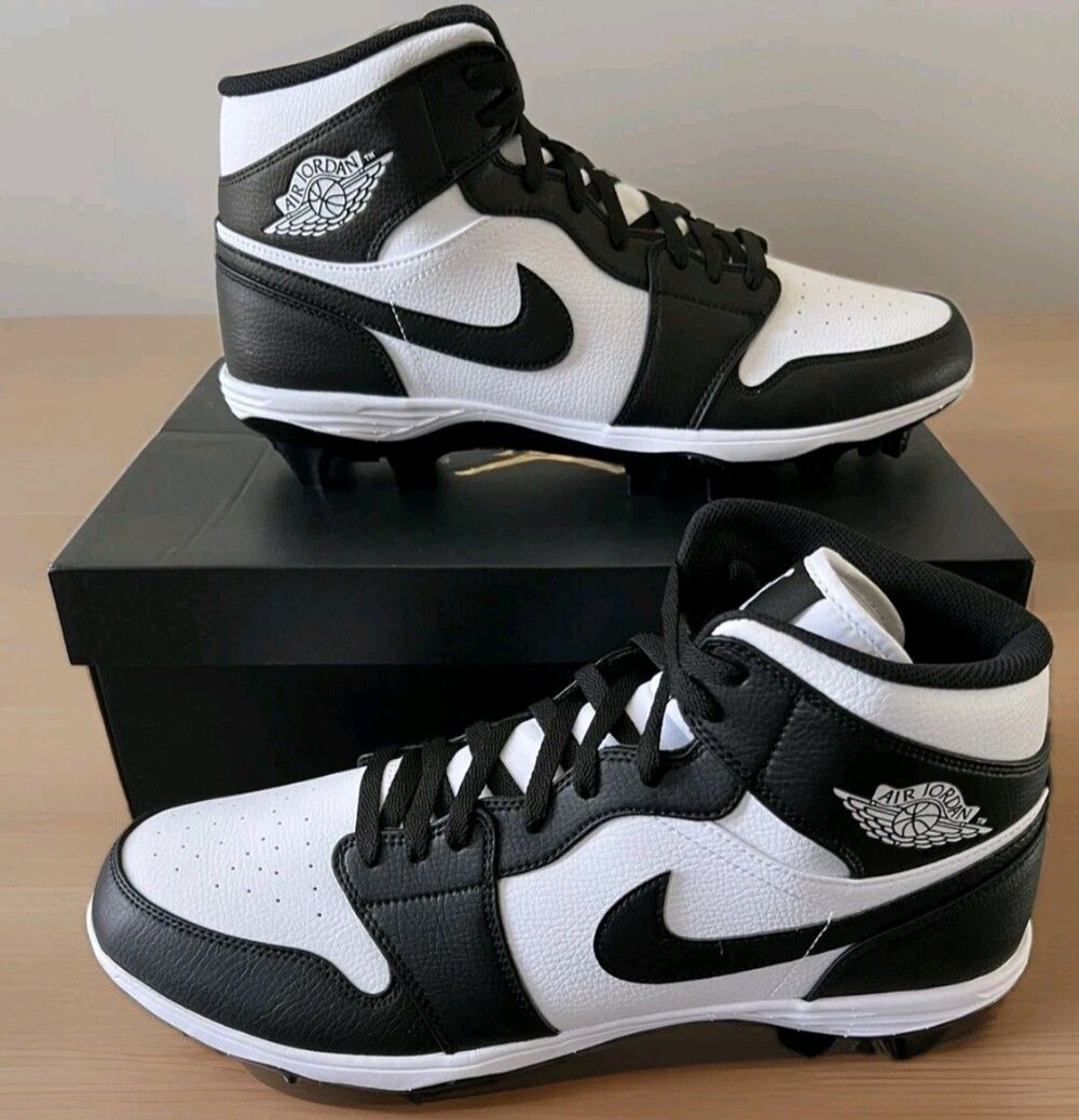 New Air Jordan 1 MID Panda Elite Black White Football Cleats Size 9.5 FJ6805-100